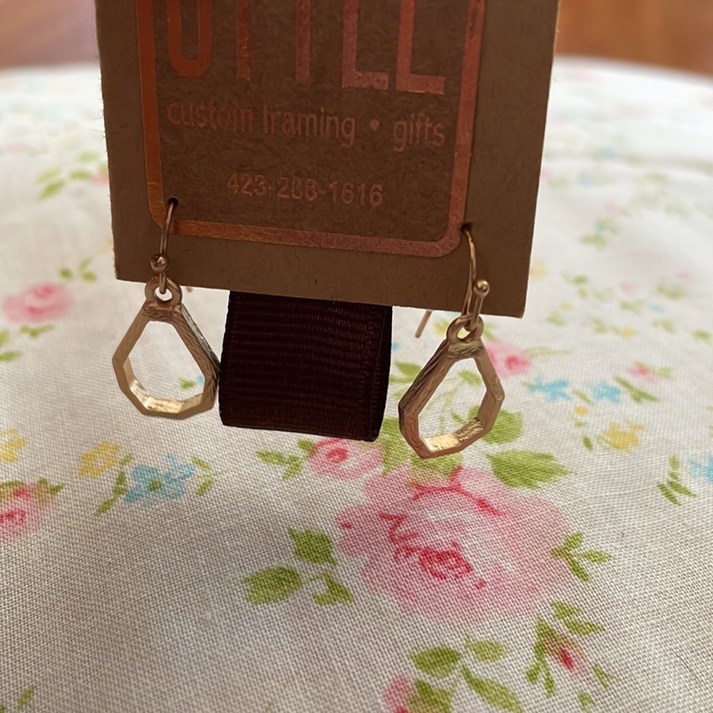 3 FOR $20: Geometric goldtone earrings